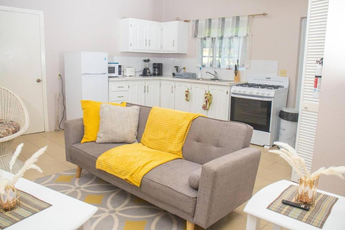 Gorgeous 2-Bed Apartment 3 In St Johns Cosy St. John's Zewnętrze zdjęcie